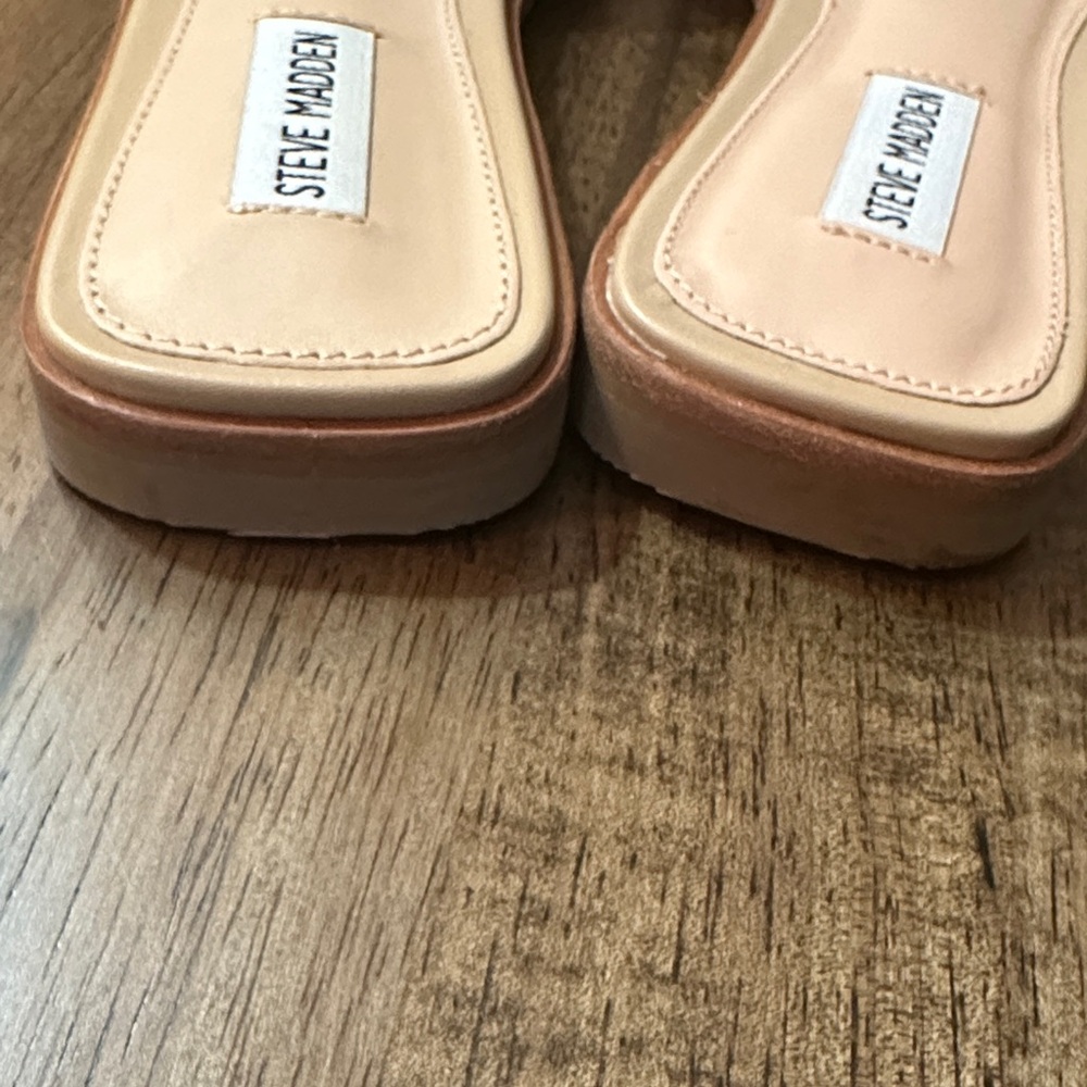 Steve Madden Gold Woven Slide Mules - Picture 6 of 9
